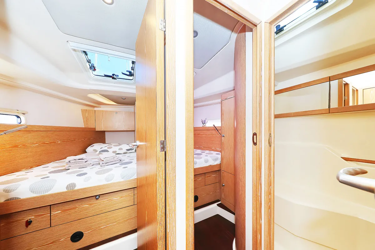 Cabin on Lorelei, a Hanse 455 sailboat at Grad Kaštela, Croatia