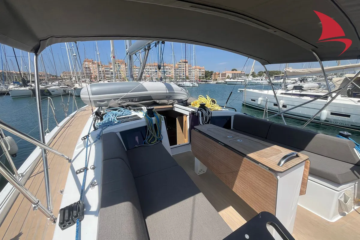 Deck of Mandala, a Dufour 41 sailboat at Hyères, France