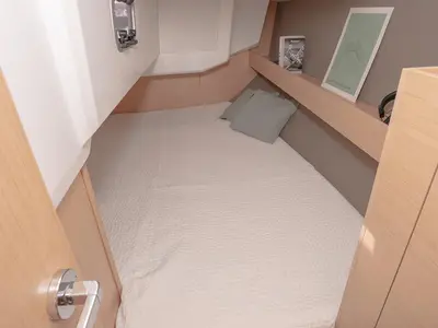 Cabin on Giugi, a Beneteau Oceanis 30.1 sailboat at Tonnarella, Italy