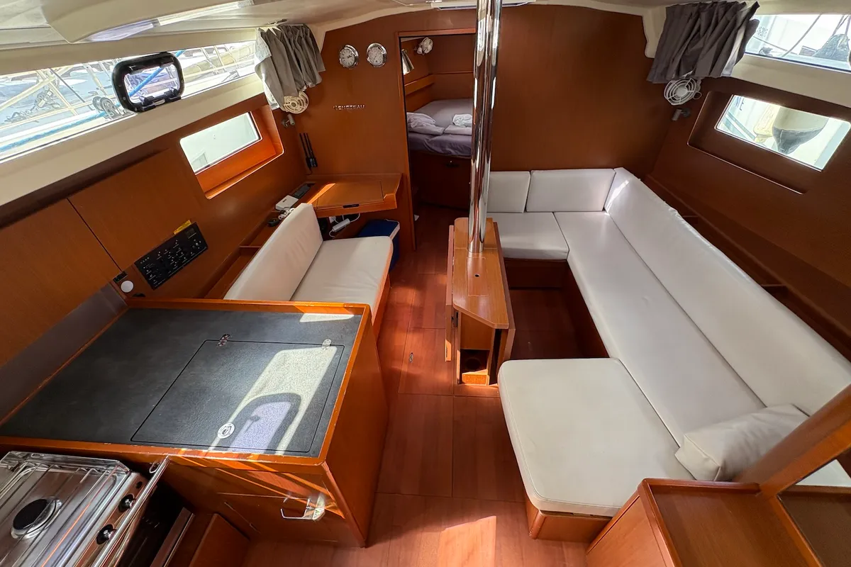 Salon of Simba, a Beneteau Oceanis 41.1 sailboat at Ibiza, Spain