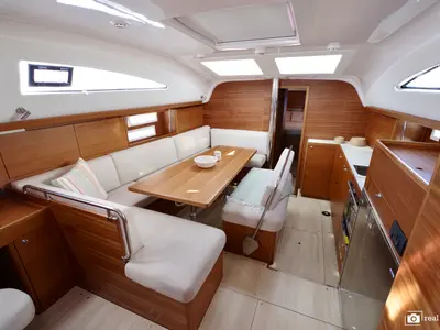 Salon of Corgi, a Elan Impression 45.1 sailboat at Cannigione, Italy