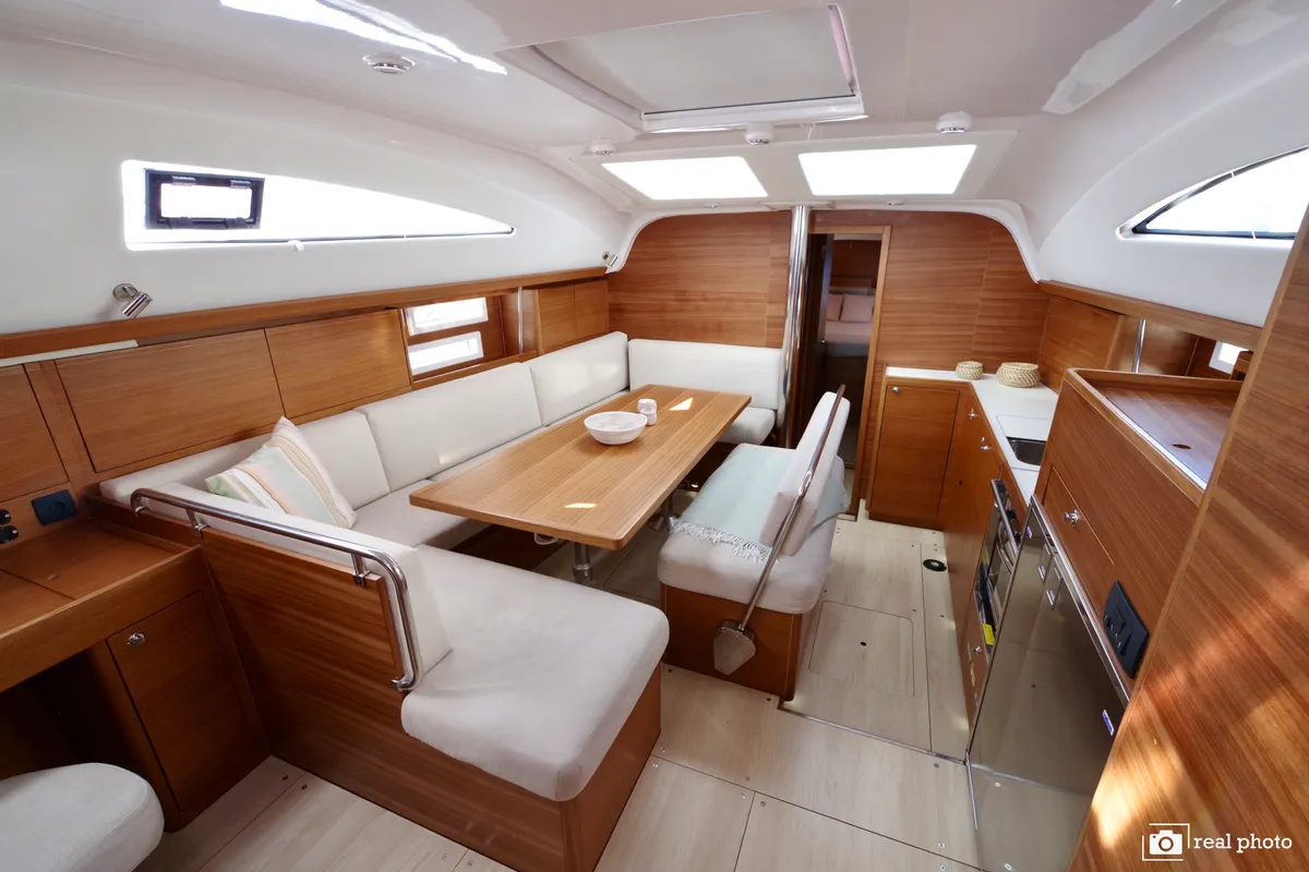 Salon of Corgi, a Elan Impression 45.1 sailboat at Cannigione, Italy