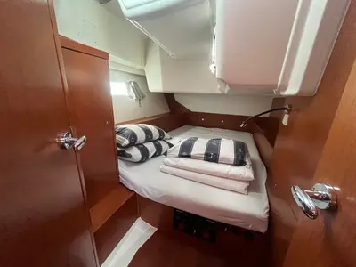 Cabin on Vesna, a Beneteau Oceanis 45 sailboat at Sukošan, Croatia