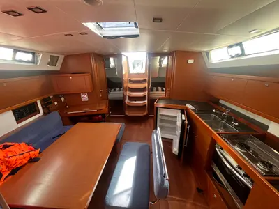 Salon of Vesna, a Beneteau Oceanis 45 sailboat at Sukošan, Croatia