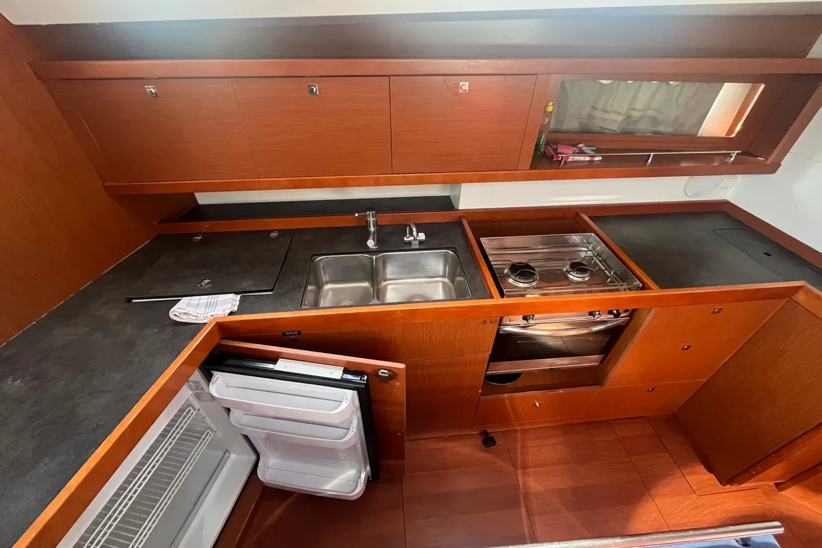 Galley of Vesna, a Beneteau Oceanis 45 sailboat at Sukošan, Croatia