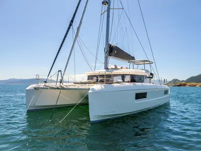 Ema, a Lagoon 43 catamaran at Roche Caiman, Seychelles