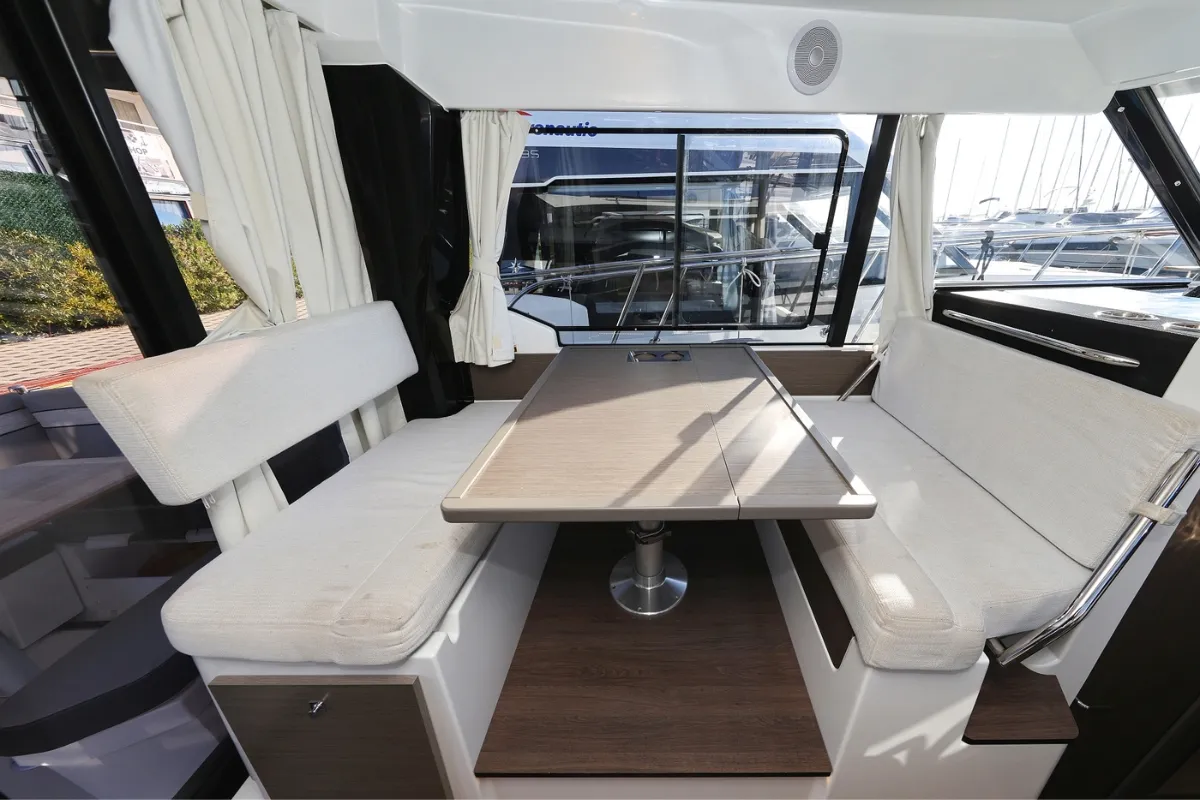 Cabin on Blue Horizon, a Jeanneau Merry Fisher 1095 motorboat at Pirovac, Croatia