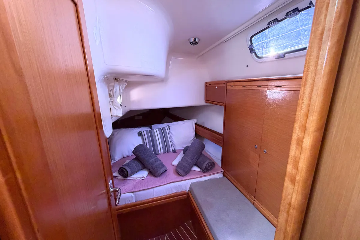 Cabin on BUNNY GIRL, a Bavaria Cruiser 40 sailboat at Municipal Unit of Ellomenos, Greece