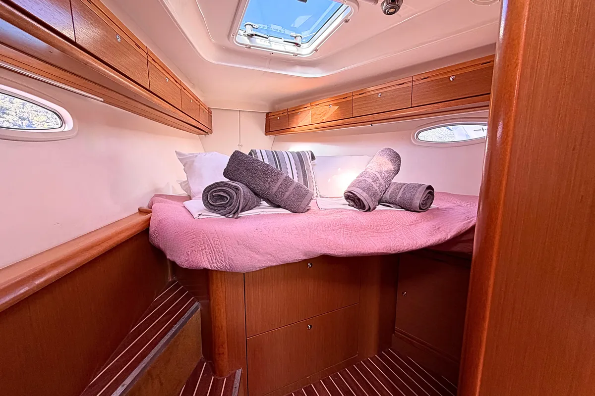 Cabin on BUNNY GIRL, a Bavaria Cruiser 40 sailboat at Municipal Unit of Ellomenos, Greece