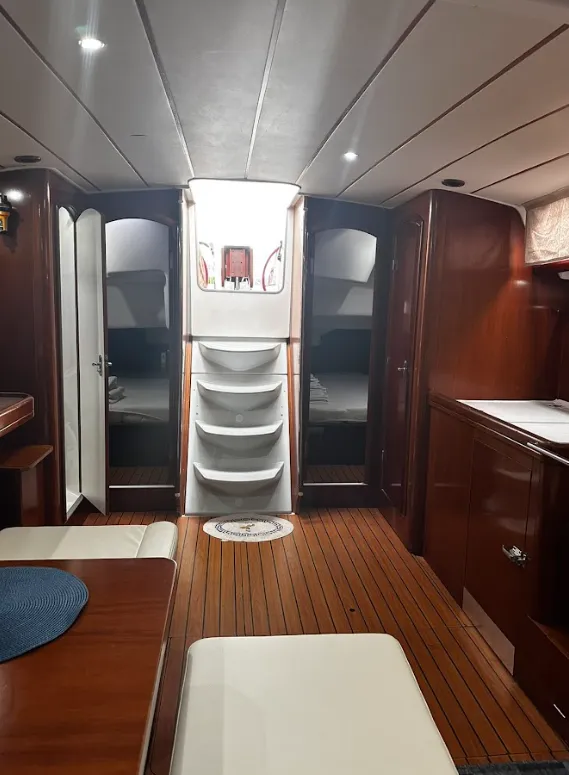 Salon of Chrysa M, a Beneteau Oceanis Clipper 473 sailboat at Municipal Unit of Lefkada, Greece