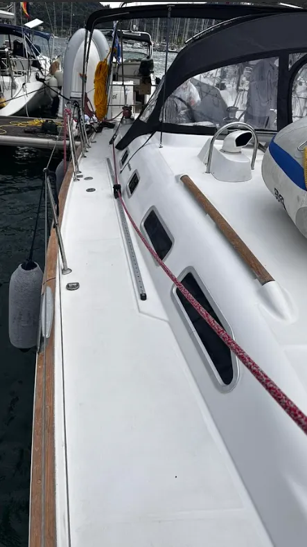 Deck of Chrysa M, a Beneteau Oceanis Clipper 473 sailboat at Municipal Unit of Lefkada, Greece