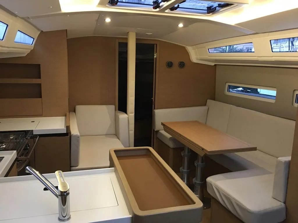 Salon of Spavalda, a Jeanneau Sun Odyssey 410 sailboat at San Vincenzo, Italy