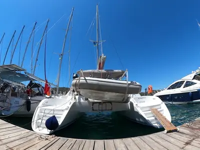 Lagoon 380