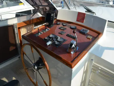 Cockpit of Drait 77, a De Drait Advantage 42 motorboat at Woudsend, Netherlands