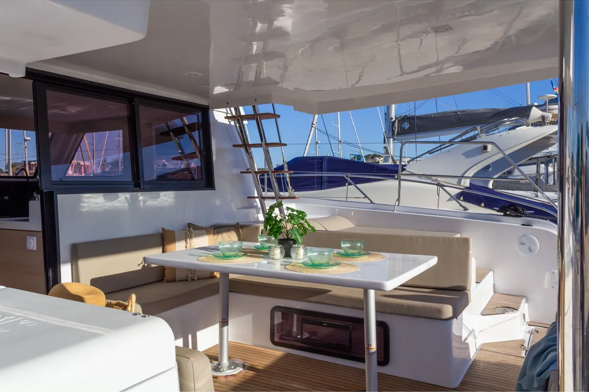 Deck of Flor de Ibiza, a Aventura 37 catamaran at Dénia, Spain