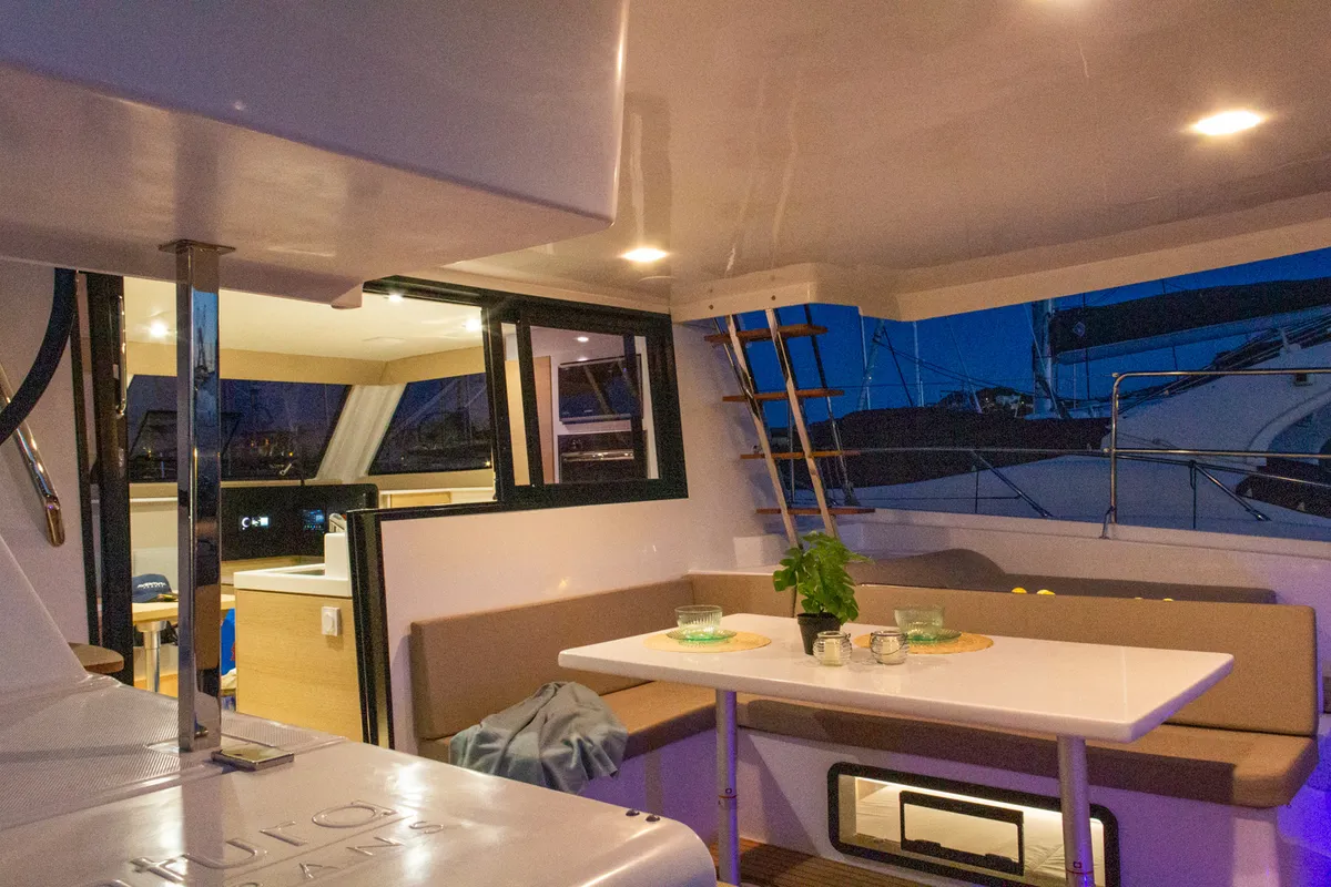 Salon of Flor de Ibiza, a Aventura 37 catamaran at Dénia, Spain