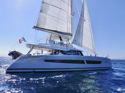 Maurice - Luxury Catamaran, A/C, Generator, Water maker