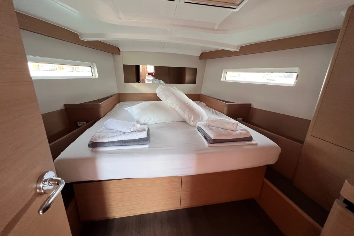 Cabin on Elisabeth II, a Jeanneau Sun Odyssey 440 sailboat at Volos Municipality, Greece