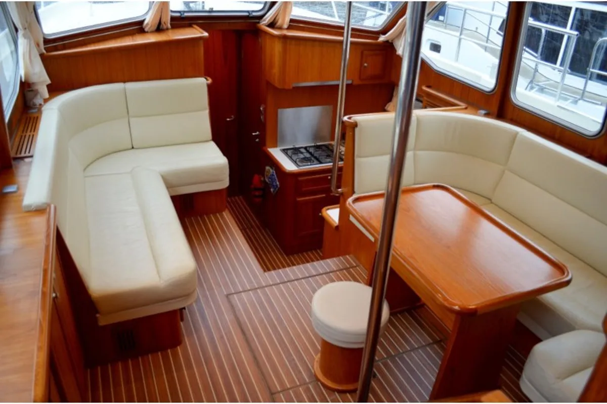 Salon of Drait 99, a De Drait DeLuxe 42 motorboat at Drachten, Netherlands