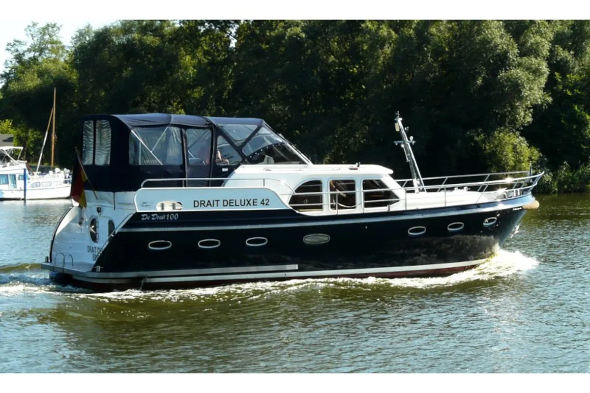 Exterior view of Drait 99, a De Drait DeLuxe 42 motorboat at Drachten, Netherlands