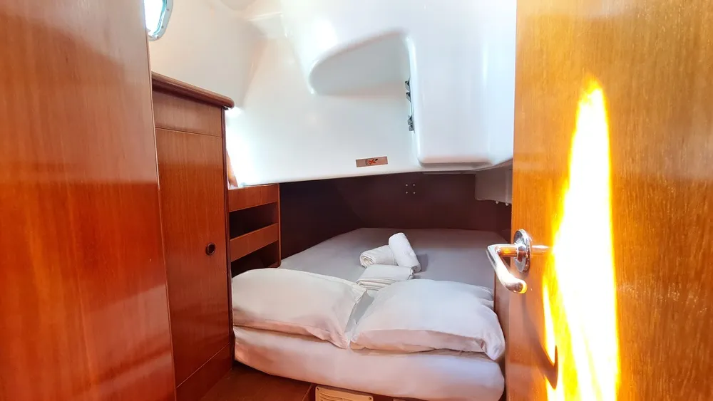 Cabin on Erika, a Beneteau Oceanis 411 sailboat at Volos Municipality, Greece