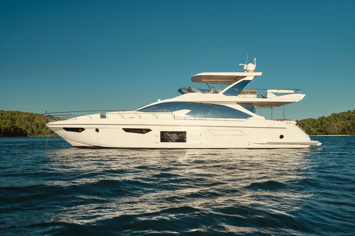 Exterior view of Alyss, a Azimut 72 motor yacht at Skradin, Croatia