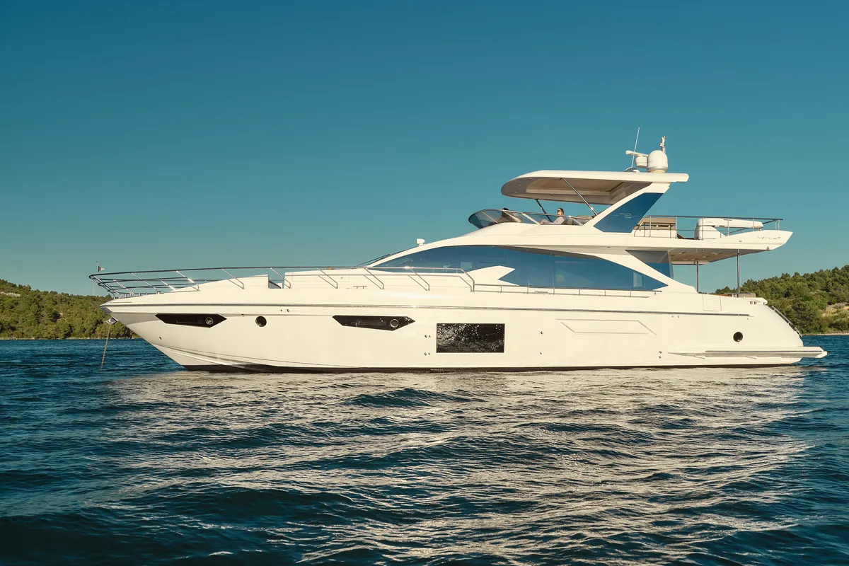 Exterior view of Alyss, a Azimut 72 motor yacht at Skradin, Croatia