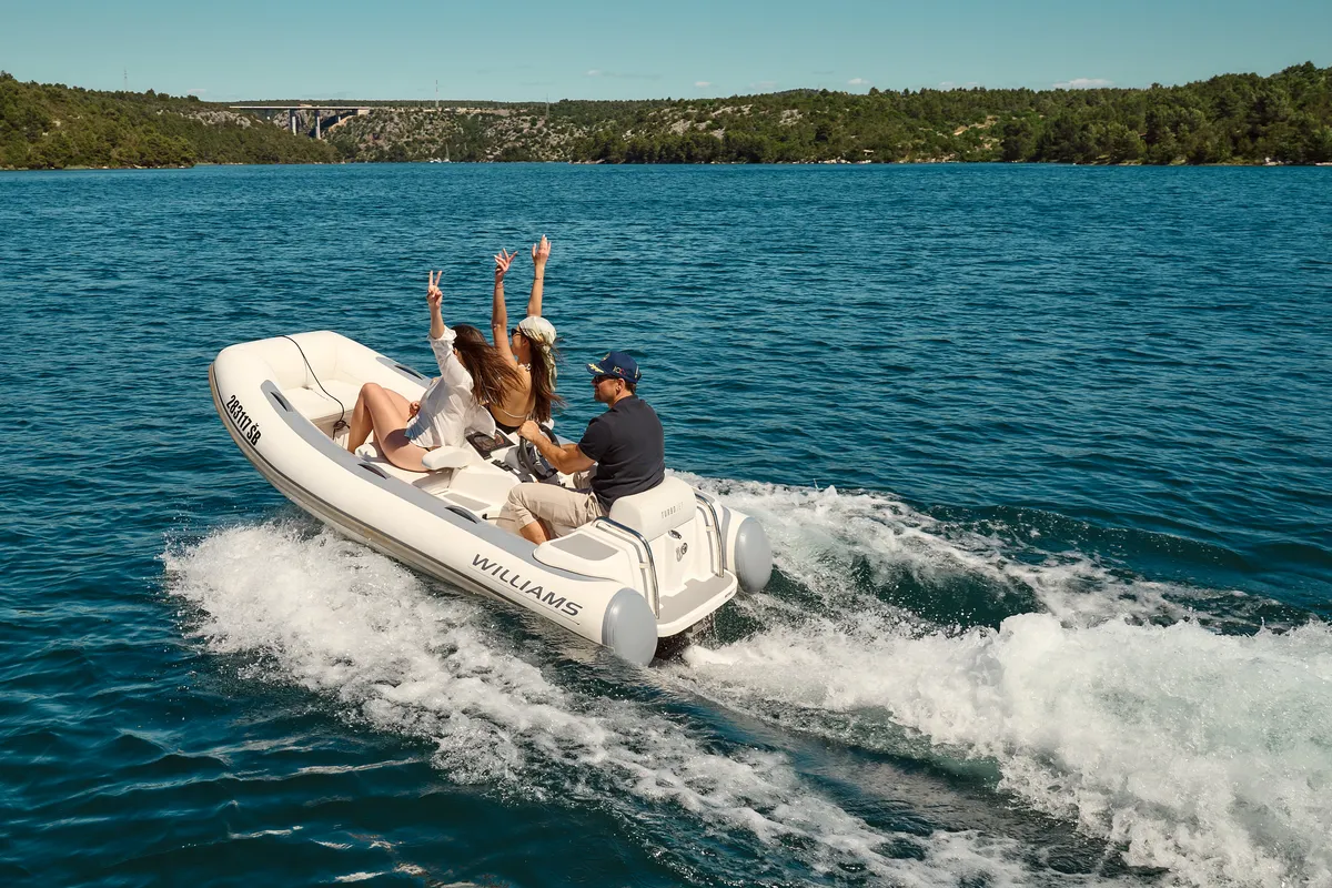 Alyss, a Azimut 72 motor yacht at Skradin, Croatia