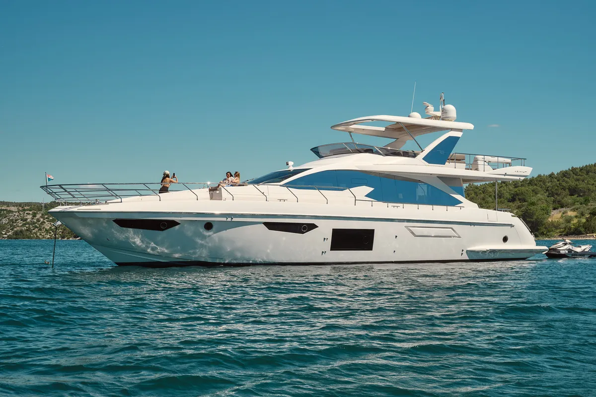 Exterior view of Alyss, a Azimut 72 motor yacht at Skradin, Croatia