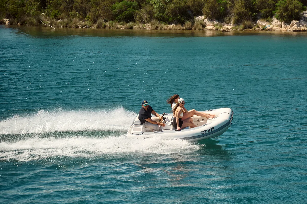 Alyss, a Azimut 72 motor yacht at Skradin, Croatia