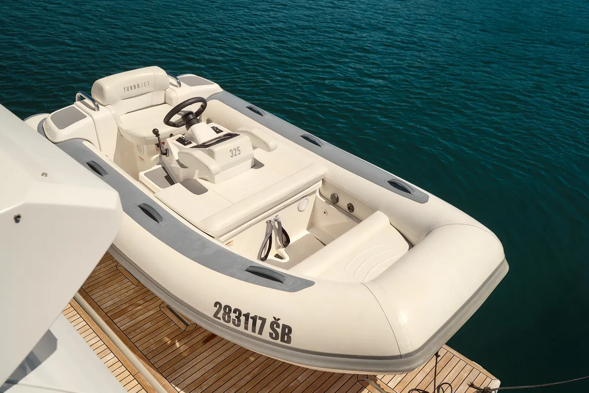 Alyss, a Azimut 72 motor yacht at Skradin, Croatia