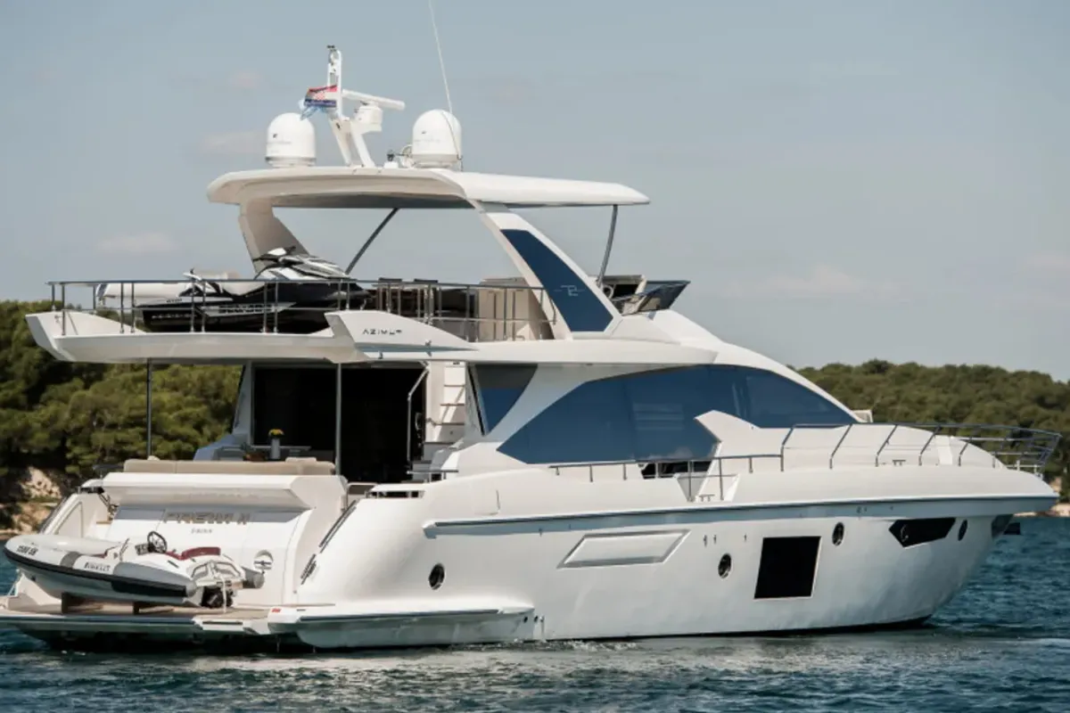 Exterior view of Alyss, a Azimut 72 motor yacht at Skradin, Croatia