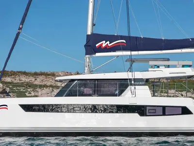 Moorings 4200/3/3 Exclusive