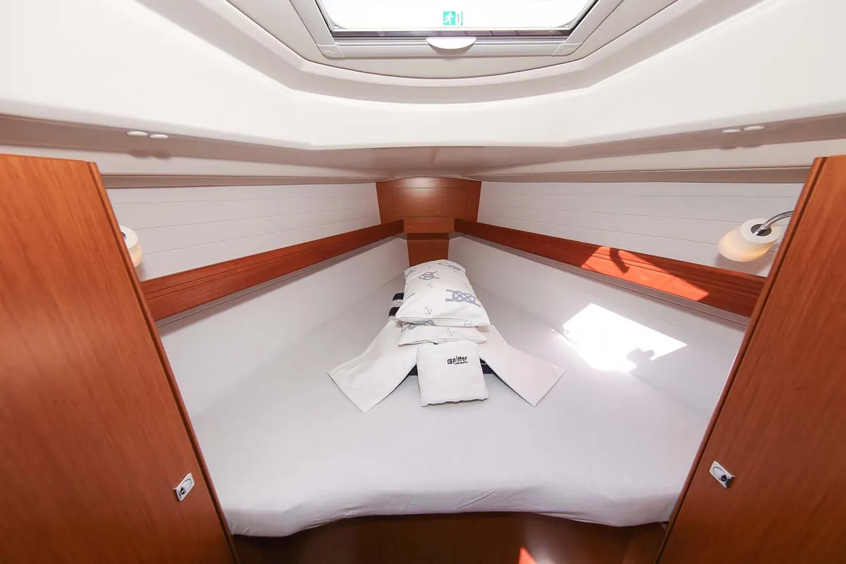 Cabin on Nemo, a Bavaria Cruiser 33 sailboat at Murter, Croatia