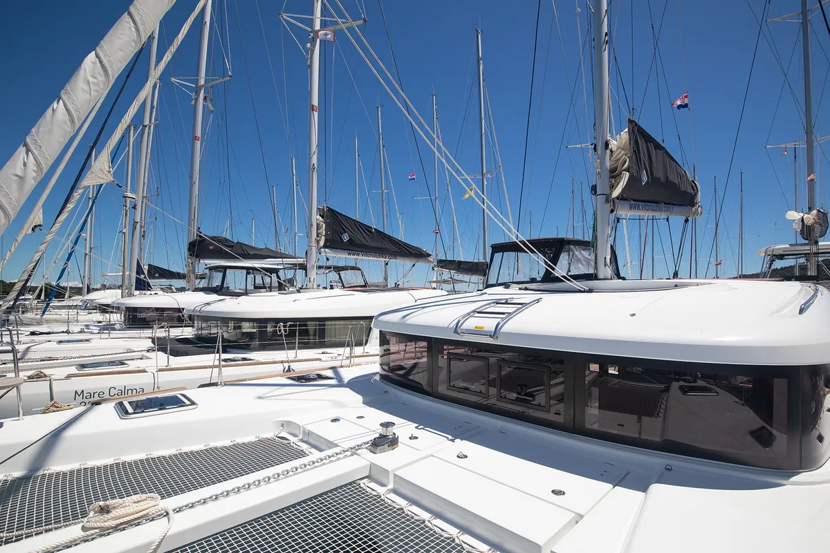 Salon of Mare Ipanema, a Lagoon 40 catamaran at Općina Medulin, Croatia