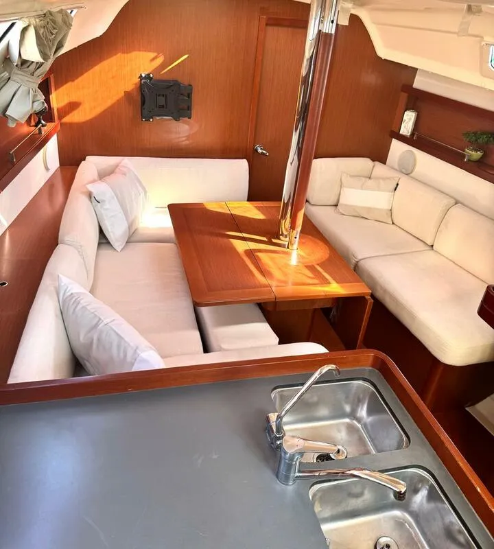 Salon of Finia, a Beneteau Oceanis 34 sailboat at Grad Opatija, Croatia