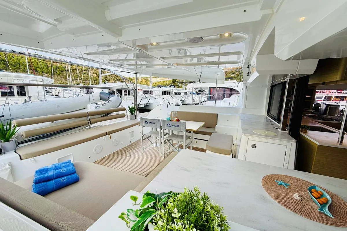 Deck of No Limit I, a Lagoon 46 catamaran at Primošten, Croatia