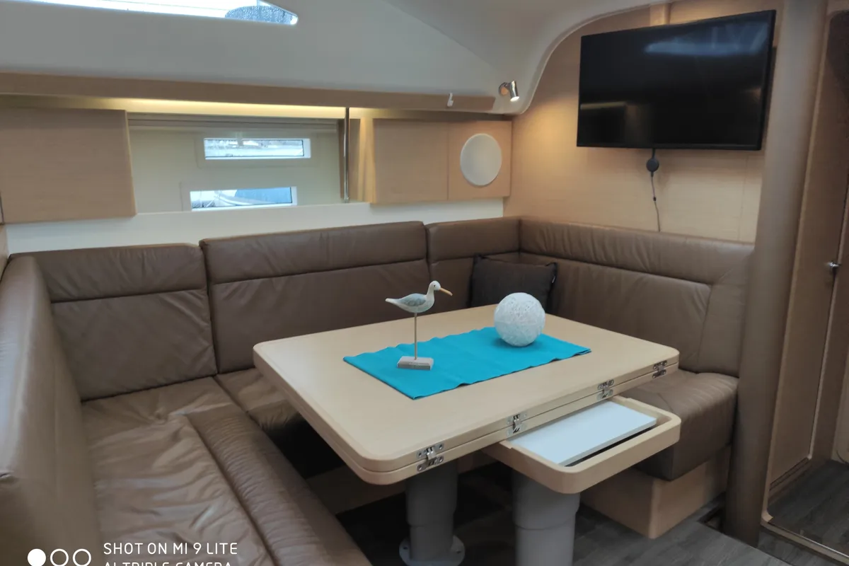 Salon of Perlen, a Elan Impression 45 sailboat at Bergen, Norway