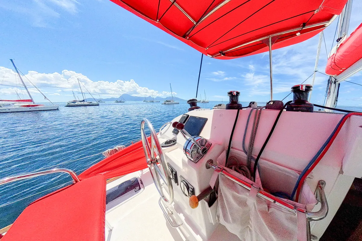 Cockpit of Poe Reva, a Lagoon 400 S2 catamaran at Papeete, France
