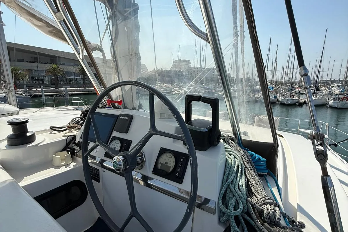 Bagatelle, a Bali 4.1 catamaran at Port de Sete, France