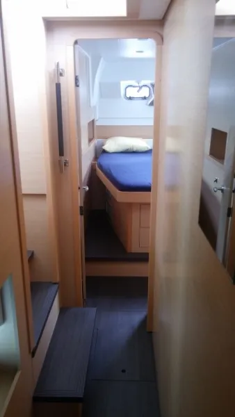 Cabin on Trixi, a Lagoon 400 S2 catamaran at Pointe-à-Pitre, France