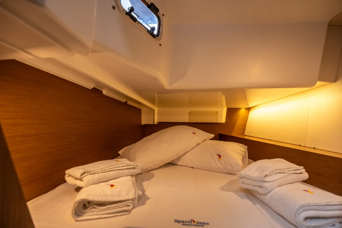 Cabin on Pluto, a Beneteau Oceanis 34.1 sailboat at Salerno, Italy
