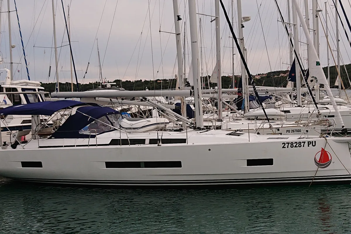 Exterior view of Vaya, a Hanse 460 sailboat at Medulin, Croatia