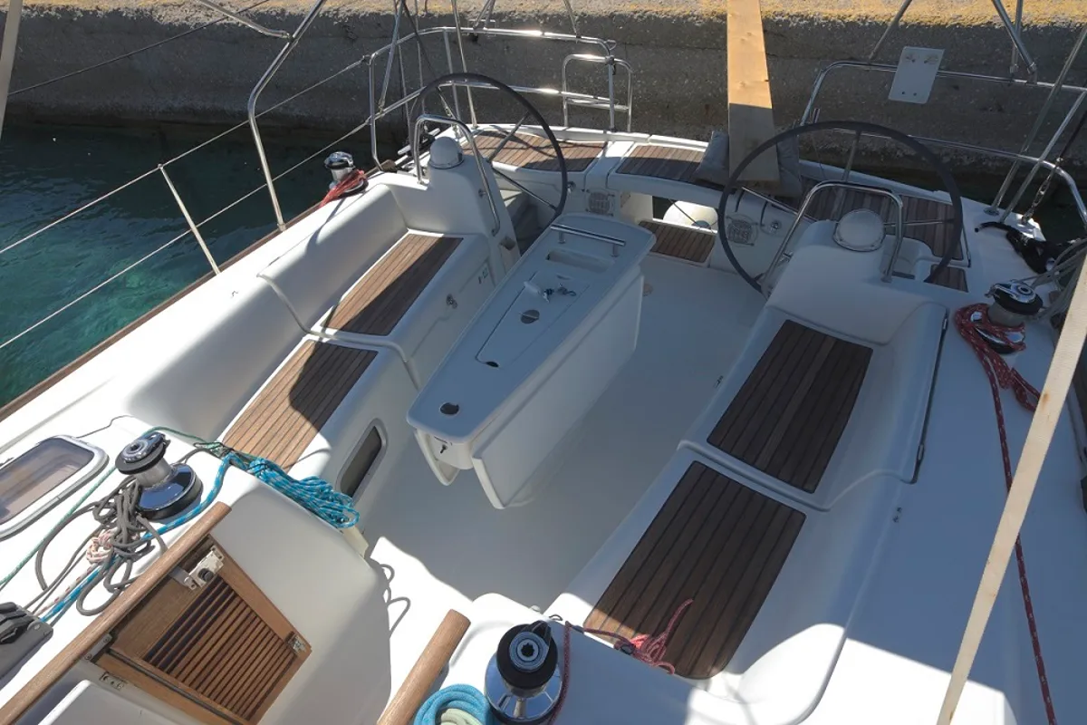 Cockpit of Aias, a Beneteau Oceanis 43 sailboat at Municipal Unit of Megara, Greece