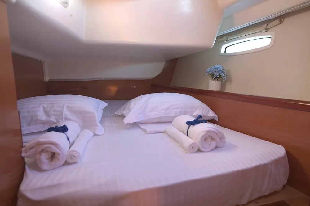 Cabin on Aias, a Beneteau Oceanis 43 sailboat at Municipal Unit of Megara, Greece