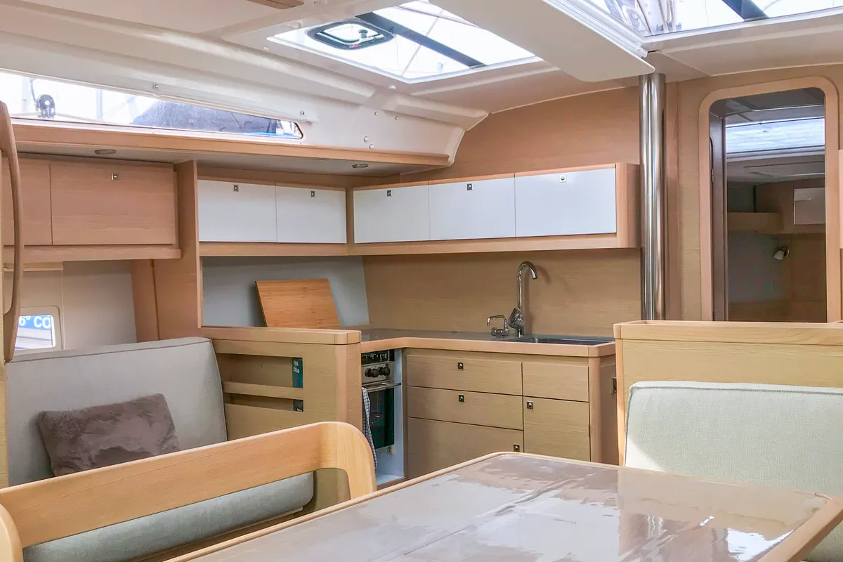 Salon of Amodiño, a Dufour 430 sailboat at Baiona, Spain