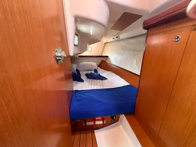 Cabin on No regrets, a Beneteau Oceanis Clipper 323 sailboat at Mai Khao, Thailand