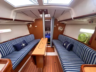 Salon of No regrets, a Beneteau Oceanis Clipper 323 sailboat at Mai Khao, Thailand