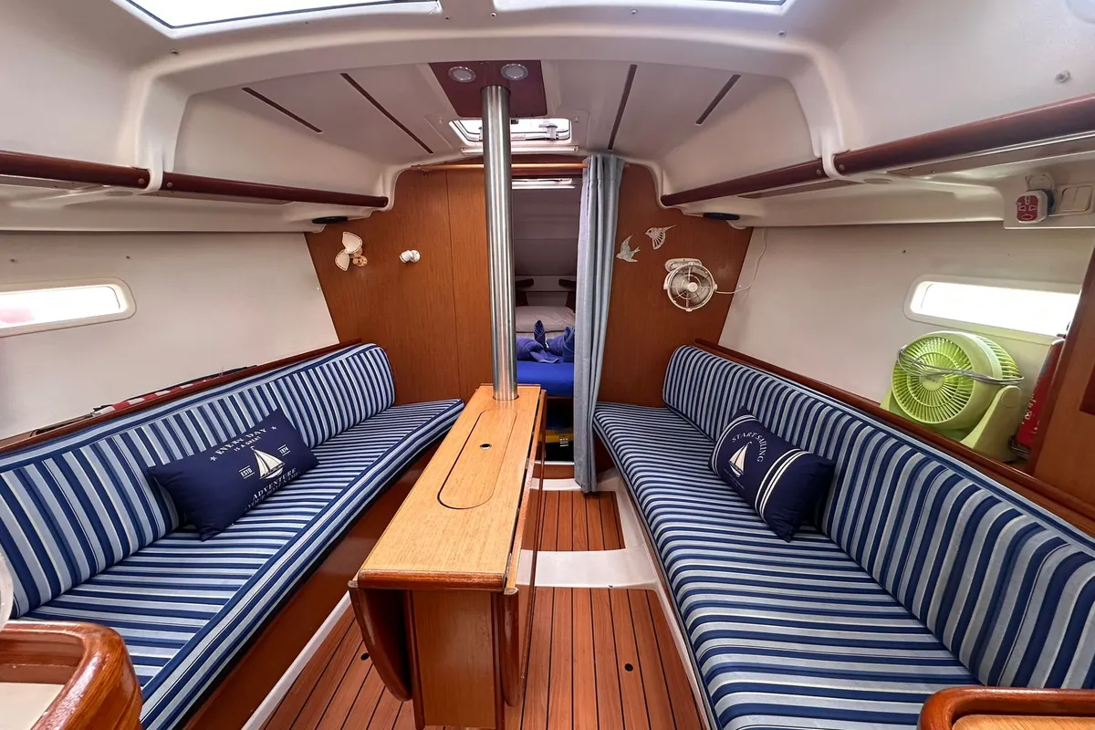 Salon of No regrets, a Beneteau Oceanis Clipper 323 sailboat at Mai Khao, Thailand