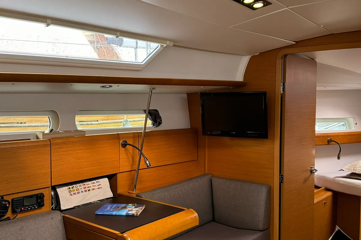 Salon of ZikkZakk, a Jeanneau Sun Odyssey 409 sailboat at Bergen, Norway